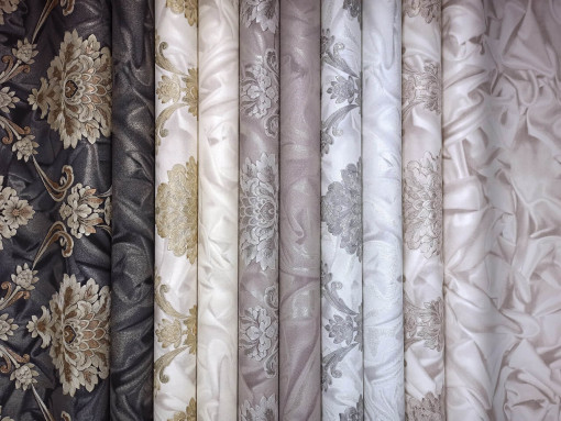 Обои виниловые на флизелиновой основе Вимала (Vimala) Версаль 10210 вензеля 1.06 х 10 м