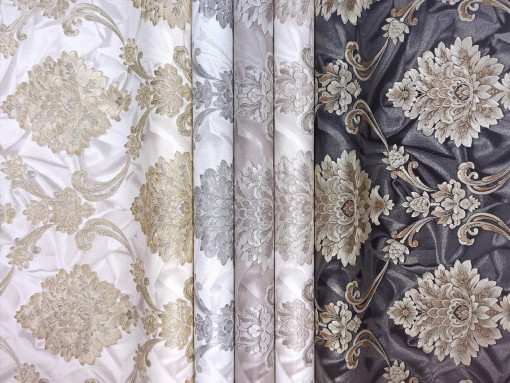 Обои виниловые на флизелиновой основе Вимала (Vimala) Версаль 10211 вензеля 1.06 х 10 м